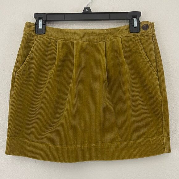 Old Navy Corduroy Mini Skirt Size 4 NWT - Picture 1 of 6